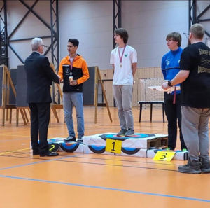 Hamed Amiri mottar sølvmedalje i junior NM